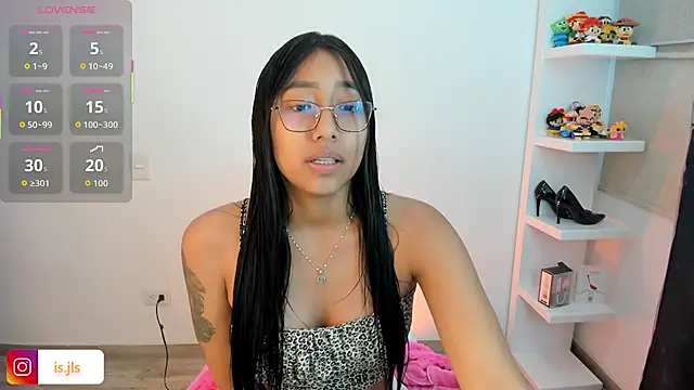 isa bellaa0 online show from November 11, 11:10 am