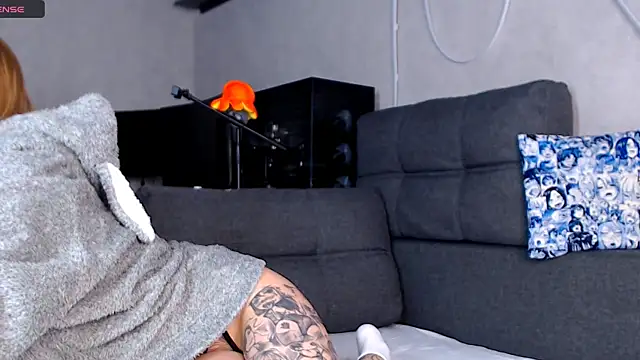 Snapshot of CassidyKiss chatting on November 11, 12:49 pm CassidyKiss online show from November 11, 12:49 pm