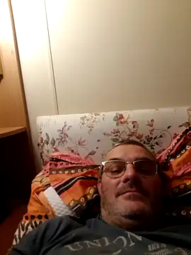 Snapshot of Gavin_6969 chatting on October 21, 10:54 pm Gavin 6969 online show from October 21, 10:54 pm