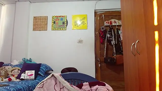 Naomi D online show from February 19, 10:20 pm