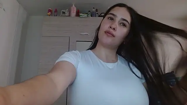 Naomi D online show from April 27, 9:46 pm