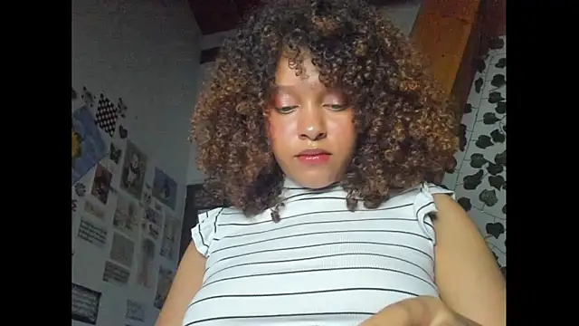 Ada gales  online show from February 6, 2:00 am