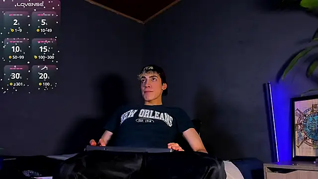 Angel Snowhotxxx online show from February 6, 3:00 am