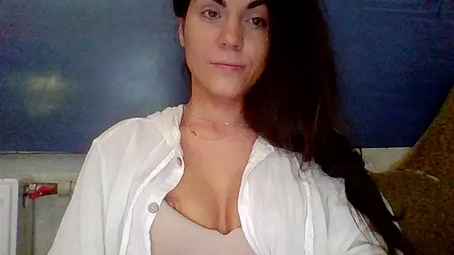 Snapshot of AliceTailor chatting on June 25, 7:29 pm AliceTailor online show from June 25, 7:29 pm