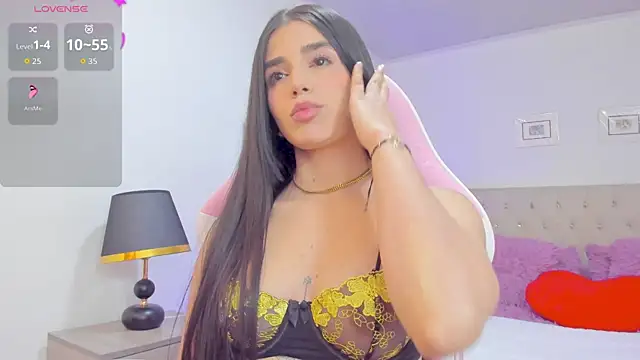 Snapshot of carlaperez_ chatting on October 8, 1:25 am carlaperez online show from October 8, 1:25 am