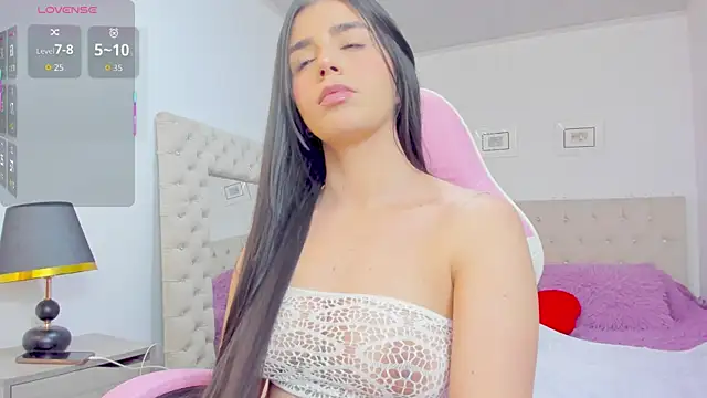 Snapshot of carlaperez_ chatting on December 16, 2:16 am carlaperez online show from December 16, 2:16 am