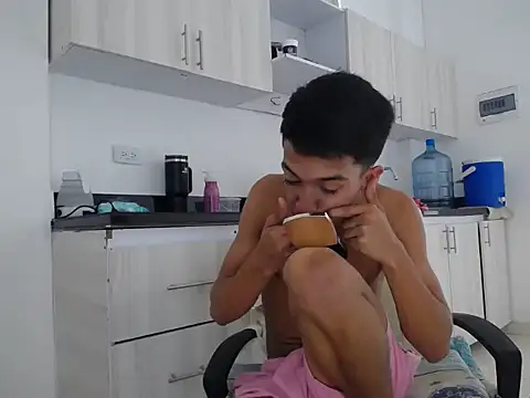 adams pervert love online show from March 17, 8:09 pm