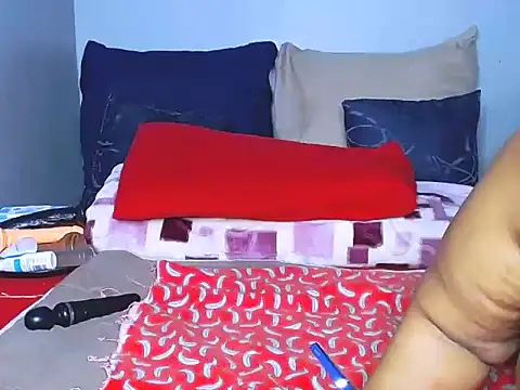 Snapshot of fatafricanqueen chatting on September 13, 7:41 am fatafricanqueen online show from September 13, 7:41 am