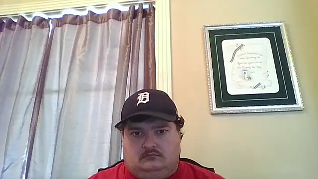 Snapshot of YelpedAverting chatting on October 10, 7:57 pm YelpedAverting online show from October 10, 7:57 pm