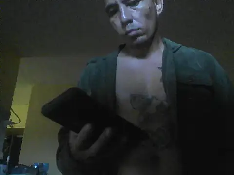 Snapshot of Bstokes671 chatting on April 12, 7:57 am Bstokes671 online show from April 12, 7:57 am