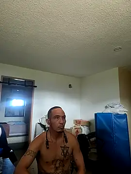 Snapshot of Bstokes671 chatting on May 2, 5:12 am Bstokes671 online show from May 2, 5:12 am