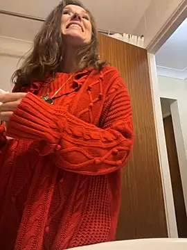 Snapshot of Lwhite1 chatting on October 10, 11:26 pm Lwhite1 online show from October 10, 11:26 pm