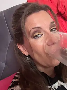 Snapshot of Lwhite1 chatting on October 15, 3:45 pm Lwhite1 online show from October 15, 3:45 pm