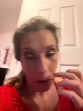 Snapshot of Lwhite1 chatting on October 30, 4:41 pm Lwhite1 online show from October 30, 4:41 pm