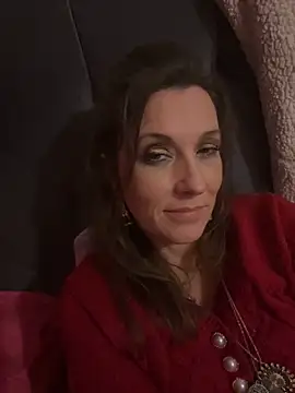 Snapshot of Lwhite1 chatting on November 8, 12:55 am Lwhite1 online show from November 8, 12:55 am