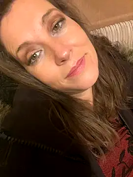 Snapshot of Lwhite1 chatting on November 20, 4:51 pm Lwhite1 online show from November 20, 4:51 pm