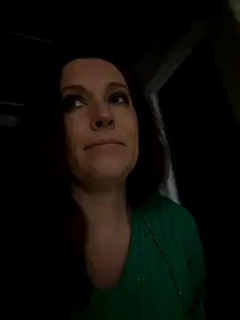 Snapshot of Lwhite1 chatting on November 25, 12:54 am Lwhite1 online show from November 25, 12:54 am