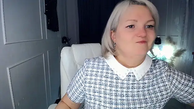 Juarnea online show from December 1, 12:21 pm