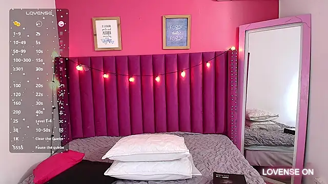 littleebonny online show from December 11, 12:44 pm