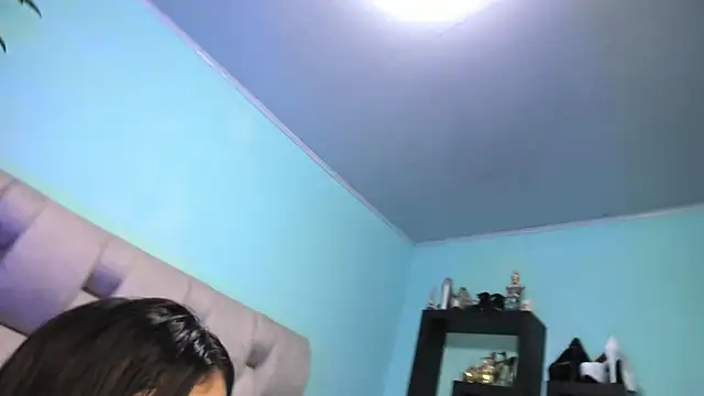 emily jones 1 online show from February 28, 12:31 pm