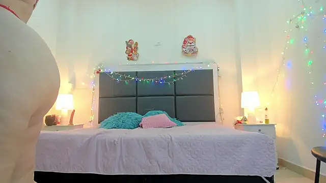 Snapshot of Aslhyn_Gomez chatting on December 16, 8:16 pm Aslhyn Gomez online show from December 16, 8:16 pm