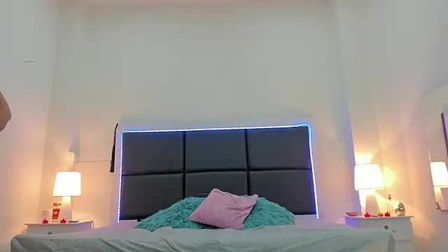 Snapshot of Aslhyn_Gomez chatting on September 12, 9:26 pm Aslhyn Gomez online show from September 12, 9:26 pm