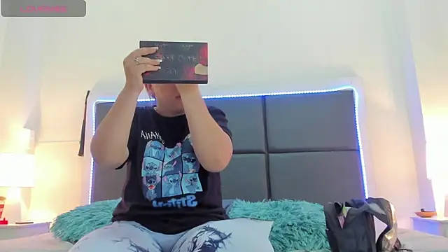 Snapshot of Aslhyn_Gomez chatting on September 15, 6:08 pm Aslhyn Gomez online show from September 15, 6:08 pm