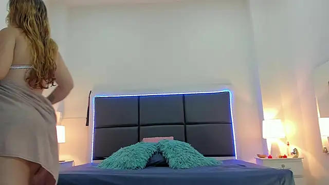 Snapshot of Aslhyn_Gomez chatting on October 2, 7:43 pm Aslhyn Gomez online show from October 2, 7:43 pm