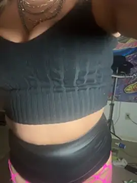 Snapshot of vixendoll87 chatting on February 7, 5:55 am vixendoll87 online show from February 7, 5:55 am