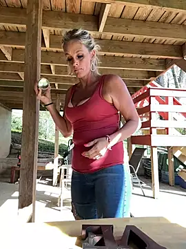 Snapshot of vixendoll87 chatting on March 19, 8:57 pm vixendoll87 online show from March 19, 8:57 pm