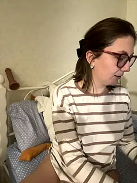 BeatriceTender online show from December 2, 7:53 pm