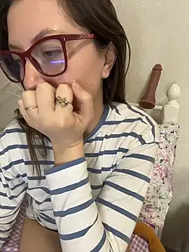 BeatriceTender online show from March 19, 7:07 pm