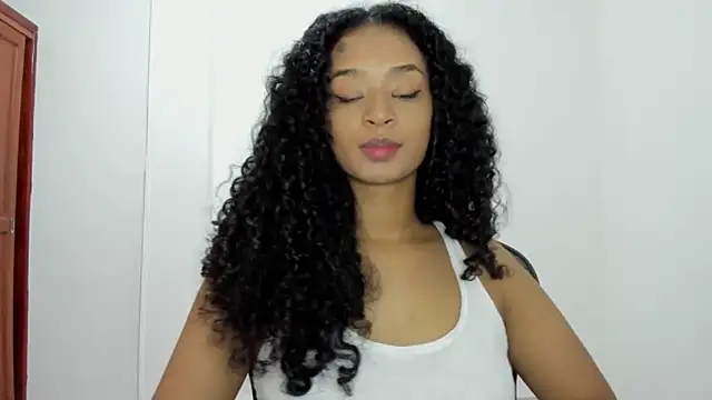 Snapshot of avellanatammy chatting on October 14, 7:36 pm avellanatammy online show from October 14, 7:36 pm