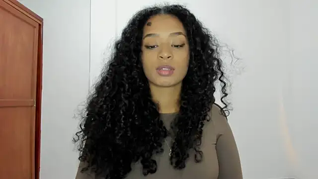 Snapshot of avellanatammy chatting on October 15, 7:41 am avellanatammy online show from October 15, 7:41 am