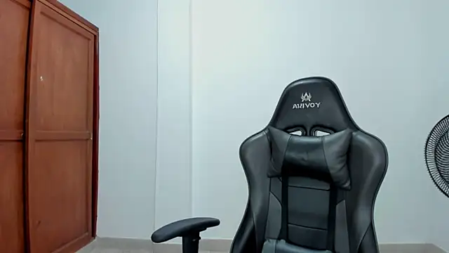 Snapshot of avellanatammy chatting on November 21, 3:16 am avellanatammy online show from November 21, 3:16 am