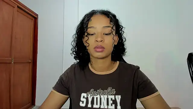 Snapshot of avellanatammy chatting on November 29, 4:37 am avellanatammy online show from November 29, 4:37 am