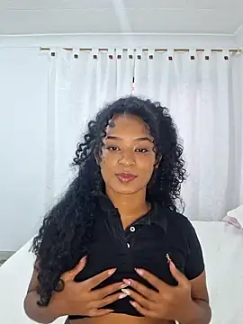 avellanatammy online show from April 6, 10:33 pm