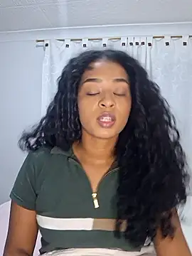 avellanatammy online show from April 15, 11:05 pm