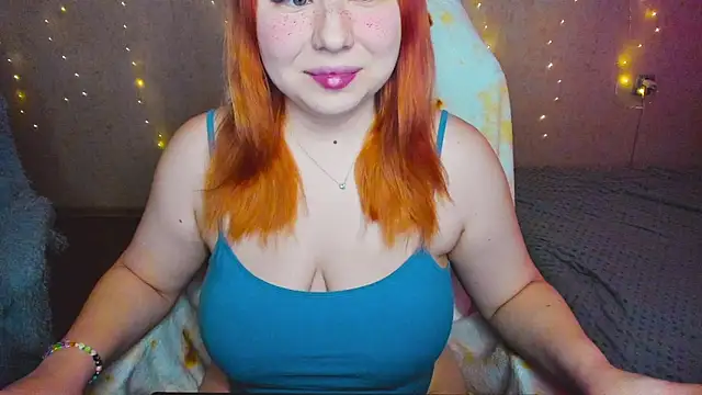 Snapshot of Milafoxxxy chatting on March 2, 8:21 am Milafoxxxy online show from March 2, 8:21 am