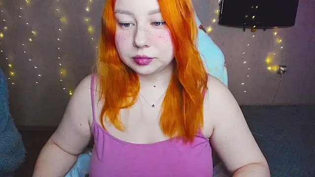 Snapshot of Milafoxxxy chatting on March 19, 9:13 am Milafoxxxy online show from March 19, 9:13 am