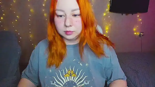 Snapshot of Milafoxxxy chatting on March 24, 7:35 am Milafoxxxy online show from March 24, 7:35 am