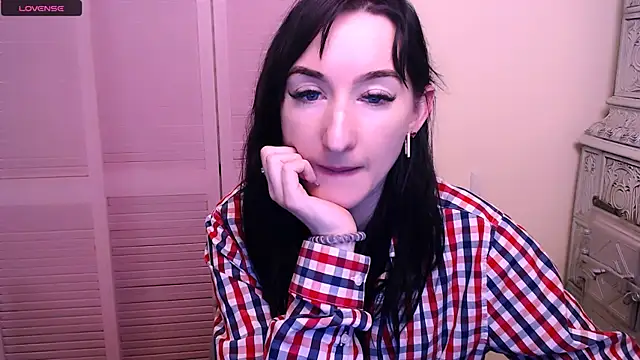 AmandaSell online show from December 3, 2:49 pm