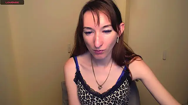 AmandaSell online show from March 2, 12:01 pm