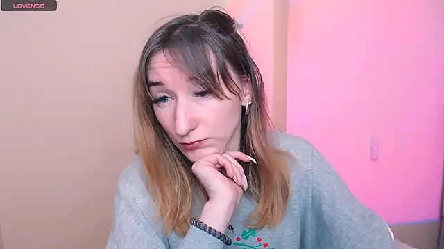 Snapshot of AmandaSell chatting on February 16, 8:21 am AmandaSell online show from February 16, 8:21 am