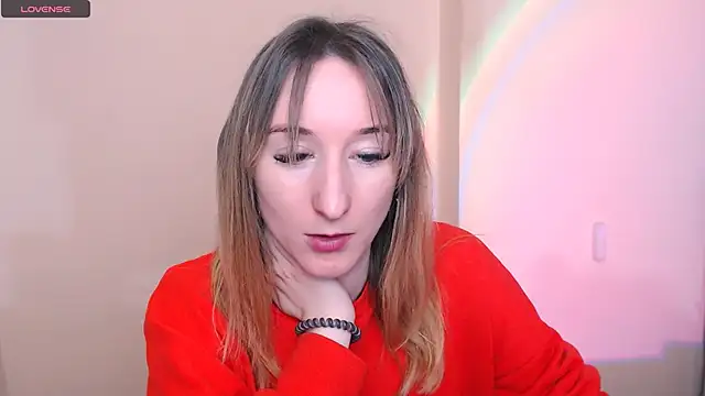 Snapshot of AmandaSell chatting on February 18, 1:51 pm AmandaSell online show from February 18, 1:51 pm