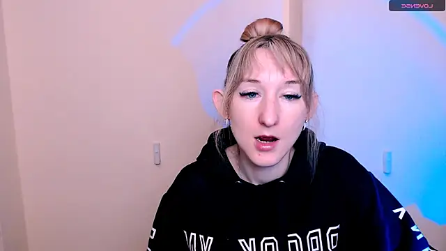 AmandaSell online show from April 21, 6:20 am