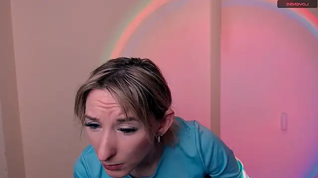 Snapshot of AmandaSell chatting on May 3, 7:36 am AmandaSell online show from May 3, 7:36 am