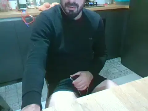 Snapshot of giorgakaci69 chatting on December 23, 5:11 pm giorgakaci69 online show from December 23, 5:11 pm