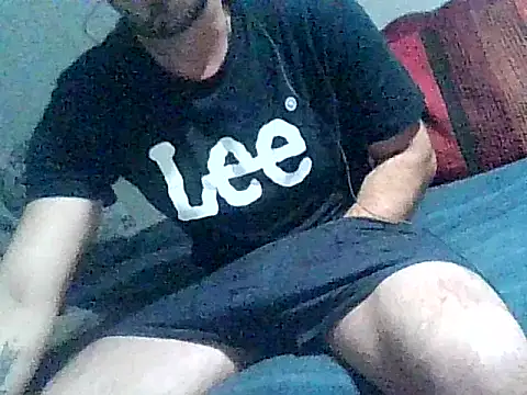 Snapshot of giorgakaci69 chatting on October 8, 10:18 pm giorgakaci69 online show from October 8, 10:18 pm