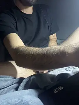 Snapshot of giorgakaci69 chatting on November 26, 10:44 pm giorgakaci69 online show from November 26, 10:44 pm